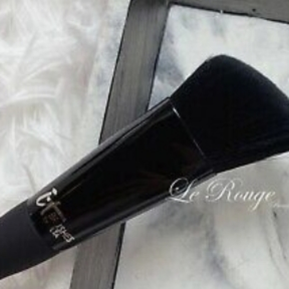 NewIt cosmetics bundle n.i.b - Picture 9 of 9